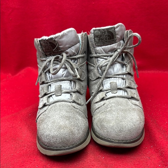 The North Face Gray Winter Boots SZ 8 box 92 - Picture 1 of 7